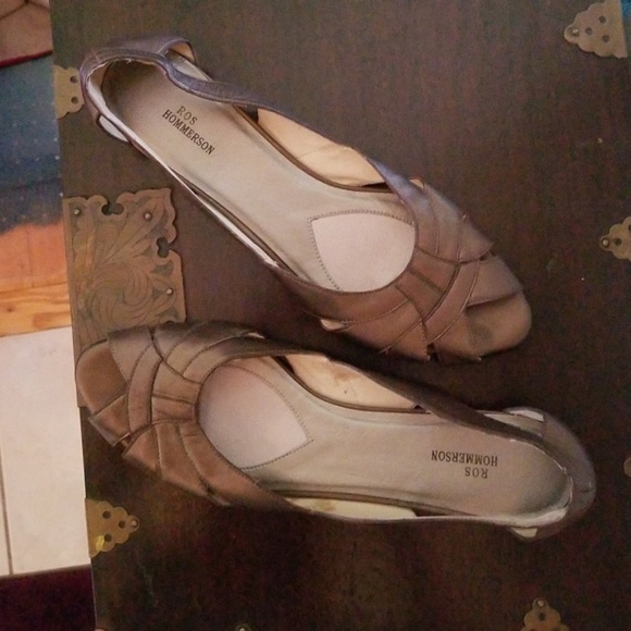 Women's - Picture 2 of 4